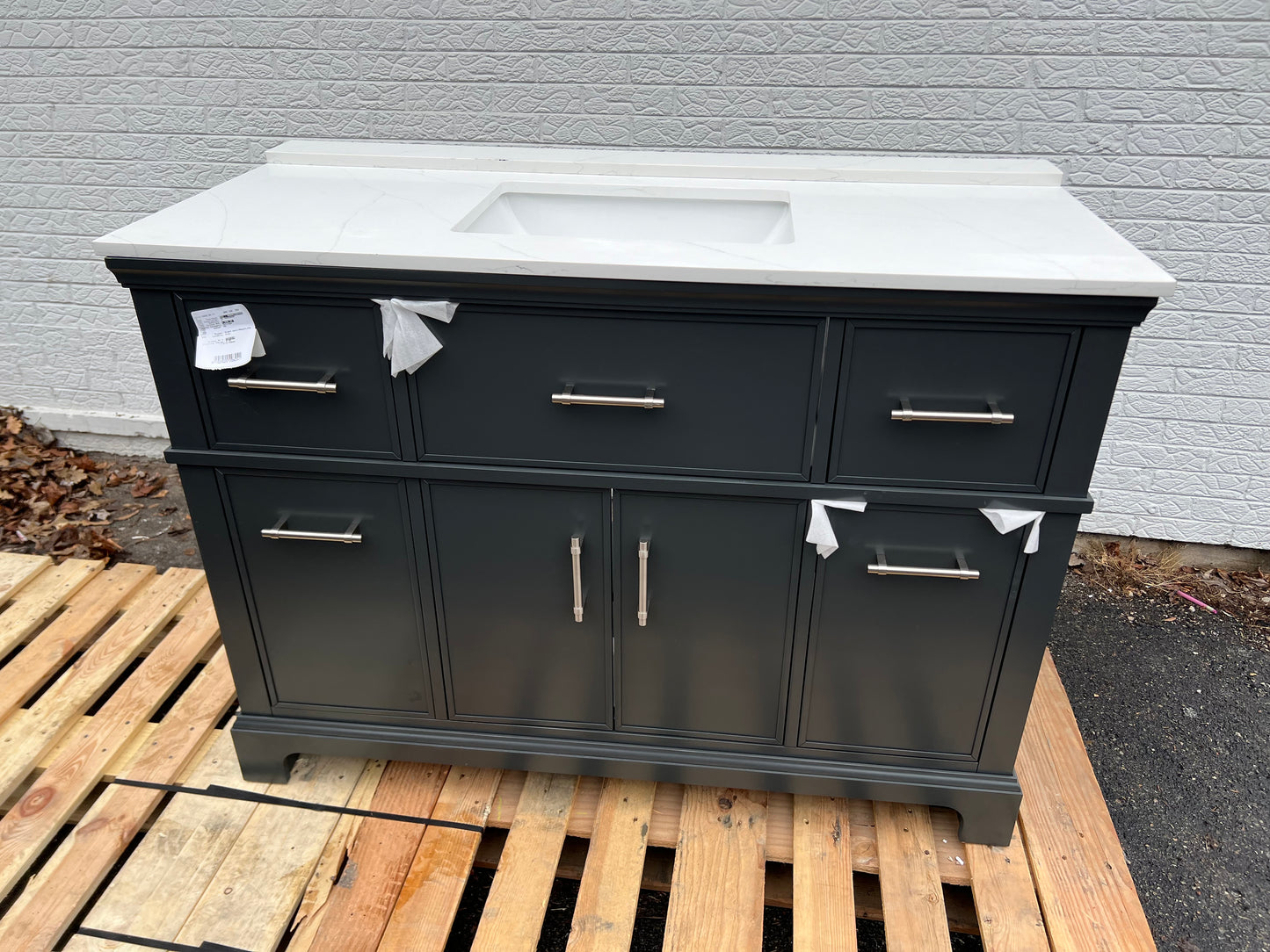 Tio Bathroom Vanity Cabinet with Sink and Quartz Top in Gray